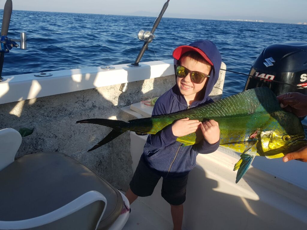 bay fishing in nuevo vallarta mexico